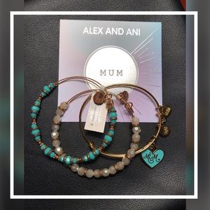 💕🆕ALEX & ANI “MUM” 🌸 Bead and Charm Bracelet